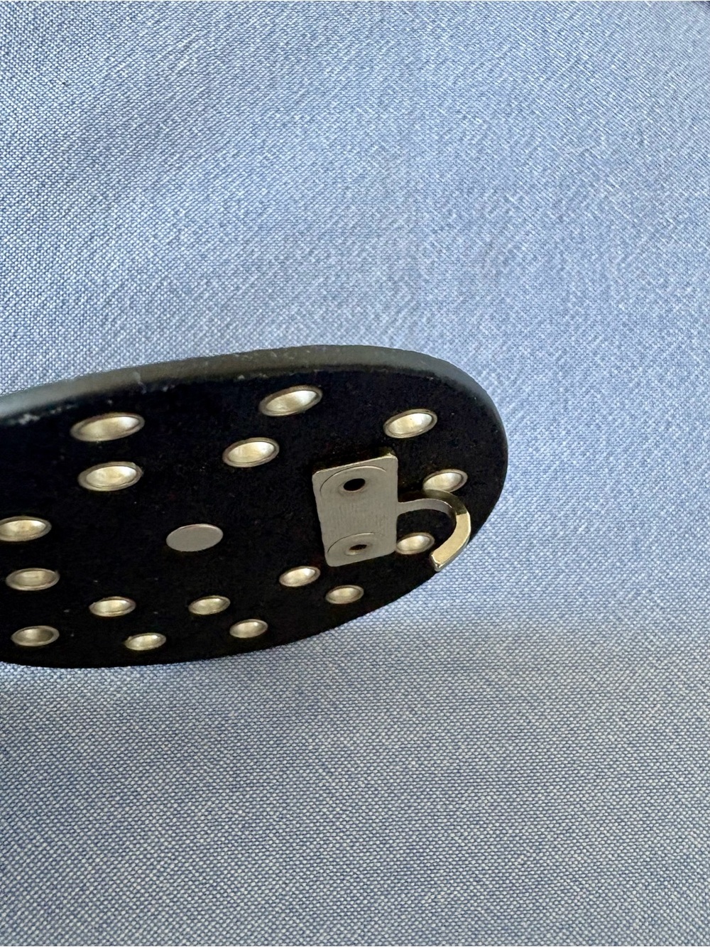 NWOT Vince Camuto Concho Grommet Disc Belt in black. Women’s Medium - Picture 4 of 5